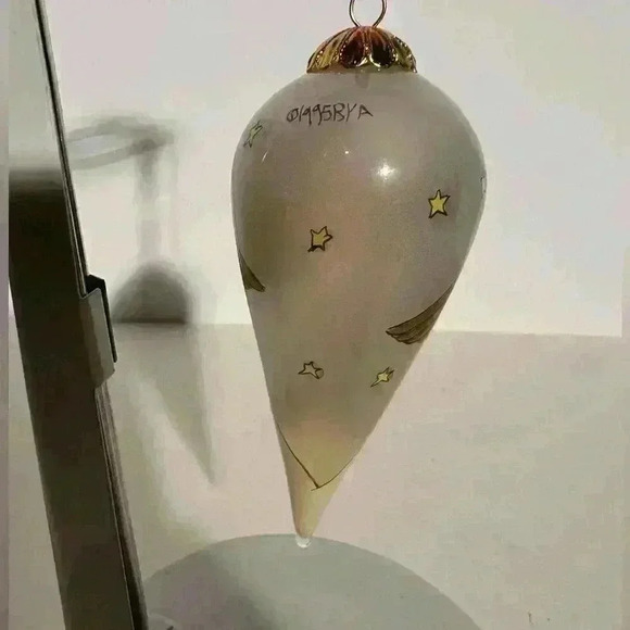 Bill Yee 1995 Angel Inside Hand Painted Glass Christmas Ornament with Box 4” - Picture 3 of 7